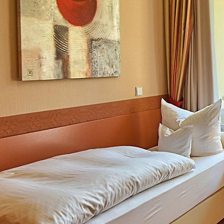 Hotel Burgblick Баденвайлер Екстериор снимка